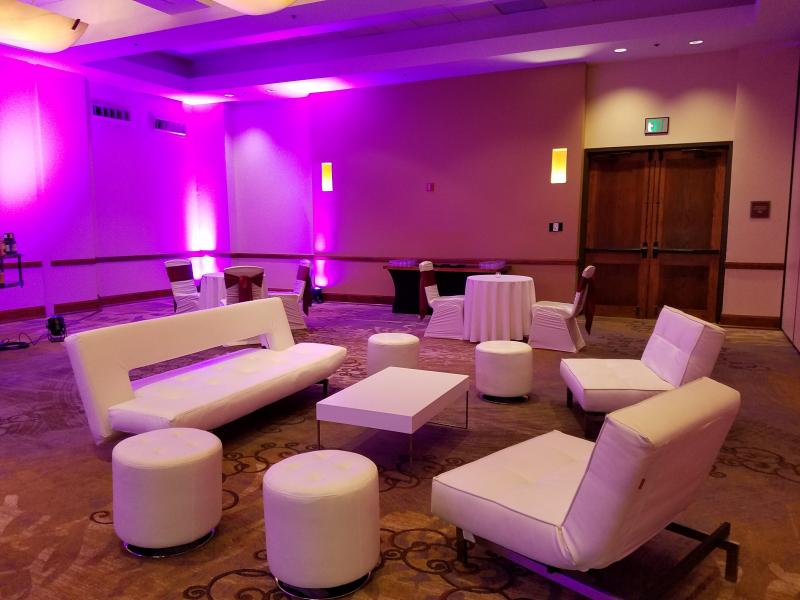 DoubleTree by Hilton San Antonio Airport (formerly the Hilton San Antonio Airport)